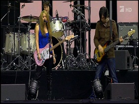Shakira Don't Bother, Hips Don't Lie (Live Earth Concert, Hamburg 2007) (HD)